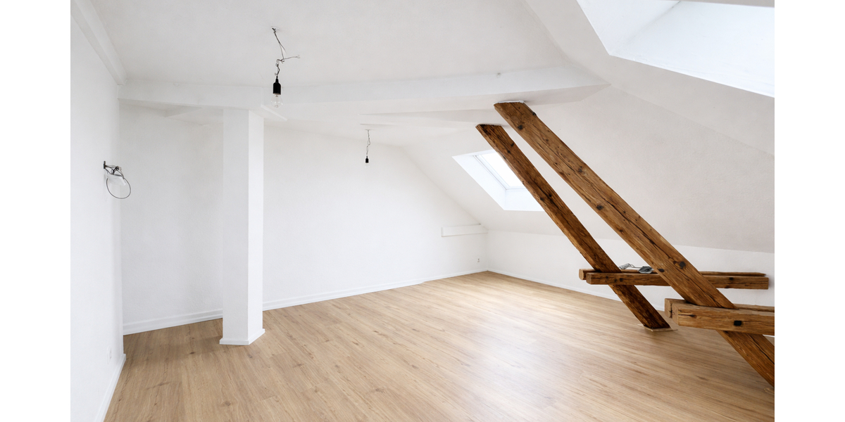 STUDENTEN-Wohngemeinschaft - 1 Zimmer in der Frauenstraße Ulm-Mitte - Frauenstraße Parkseite- - Dachgeschoßwohnung Ulm Oststadt | Angebot:26737725